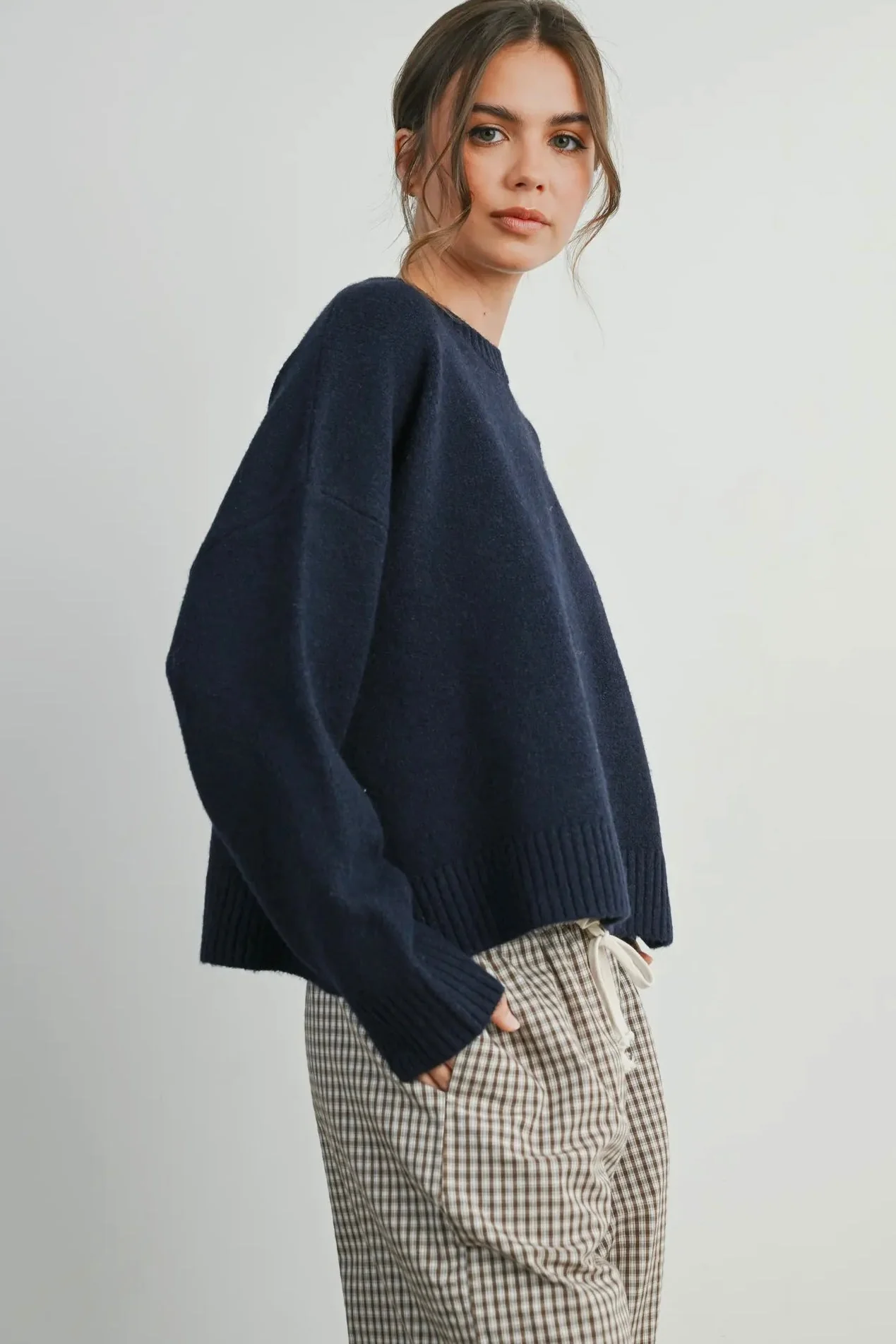 Back Bow Tie Sweater - Image 4