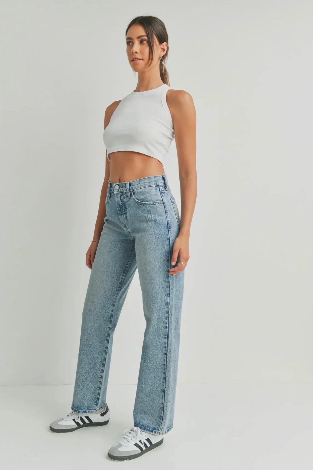 Straight But Loose Jeans - Image 10
