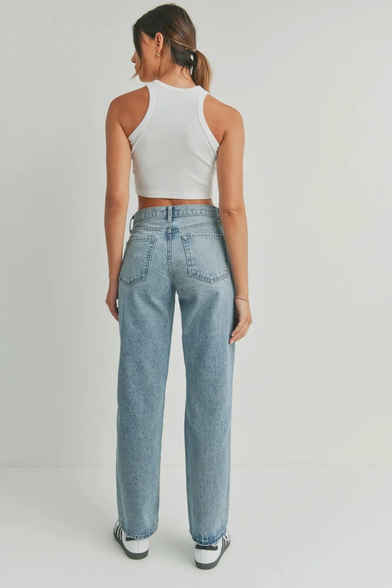 Straight But Loose Jeans - Image 11