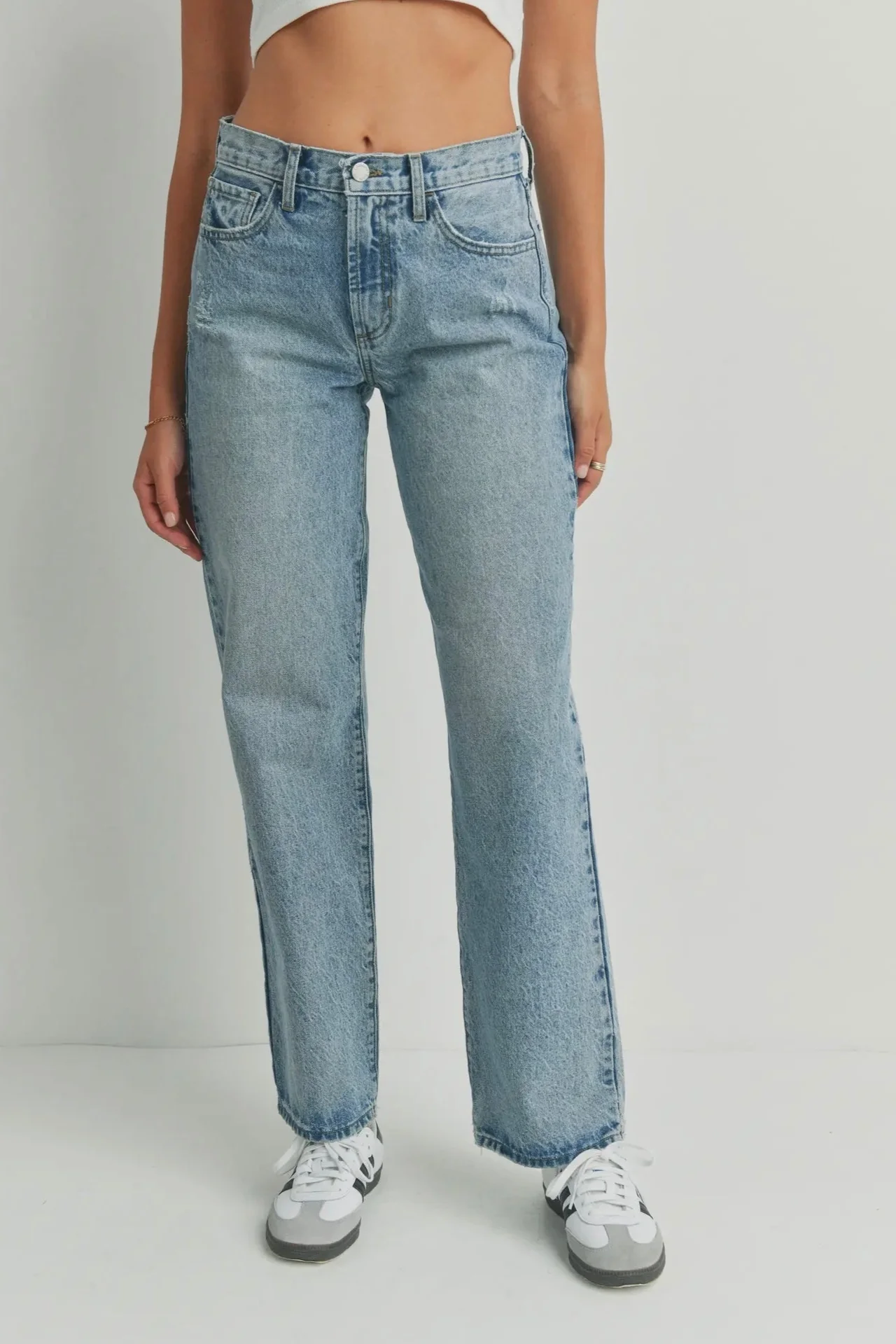 Straight But Loose Jeans - Image 9