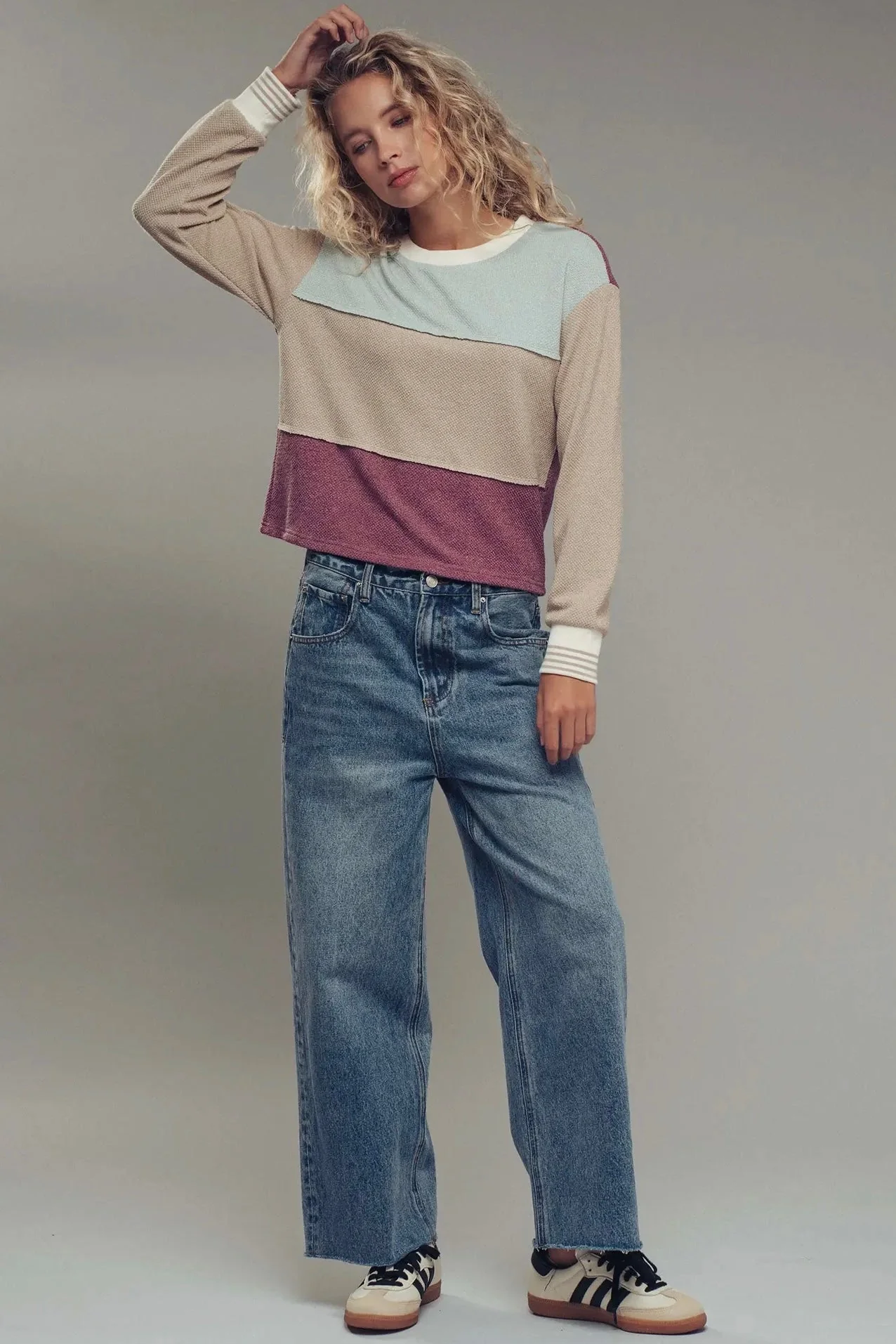Relaxed Wide Leg Jeans - Image 11