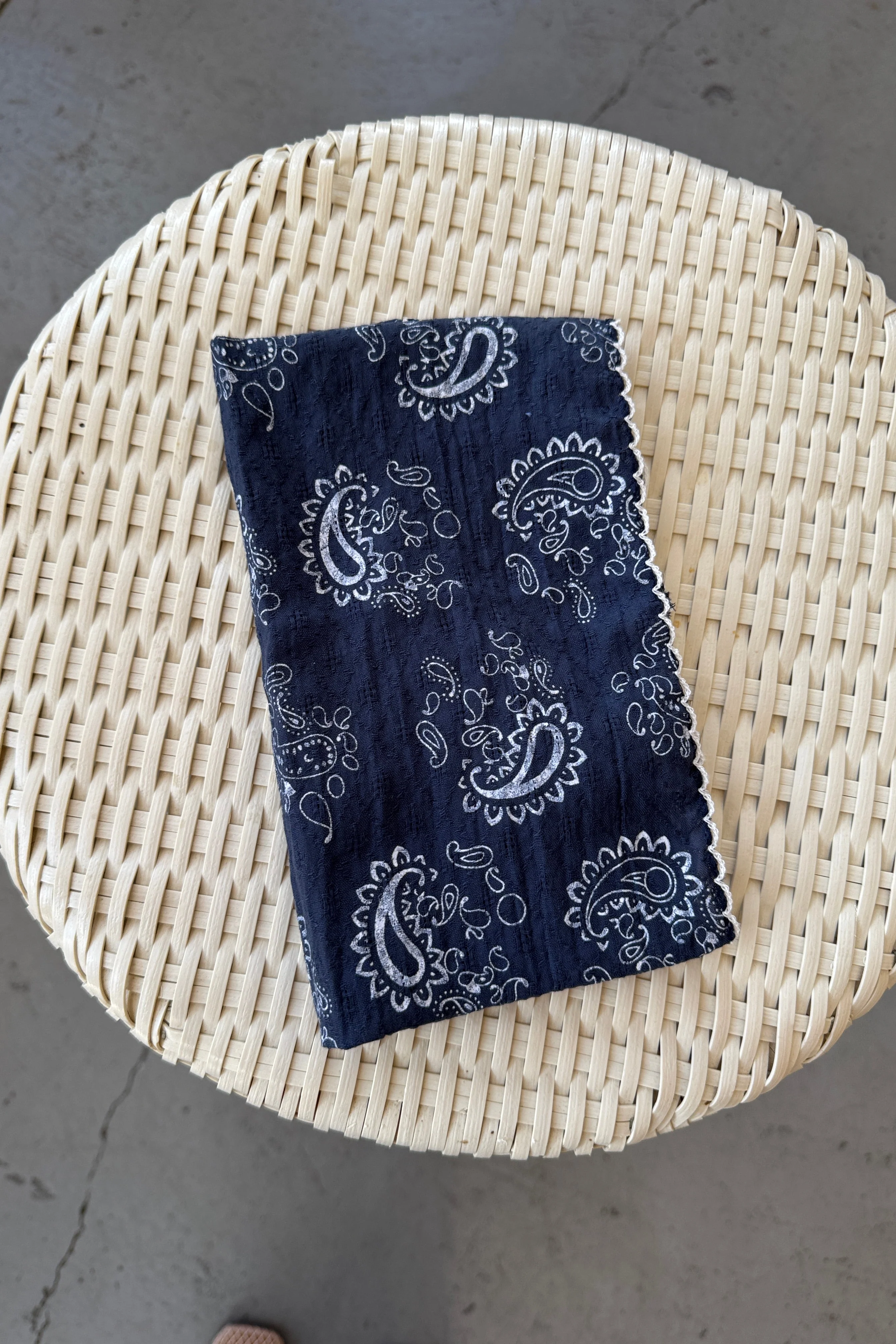 Scalloped Hem Scarf