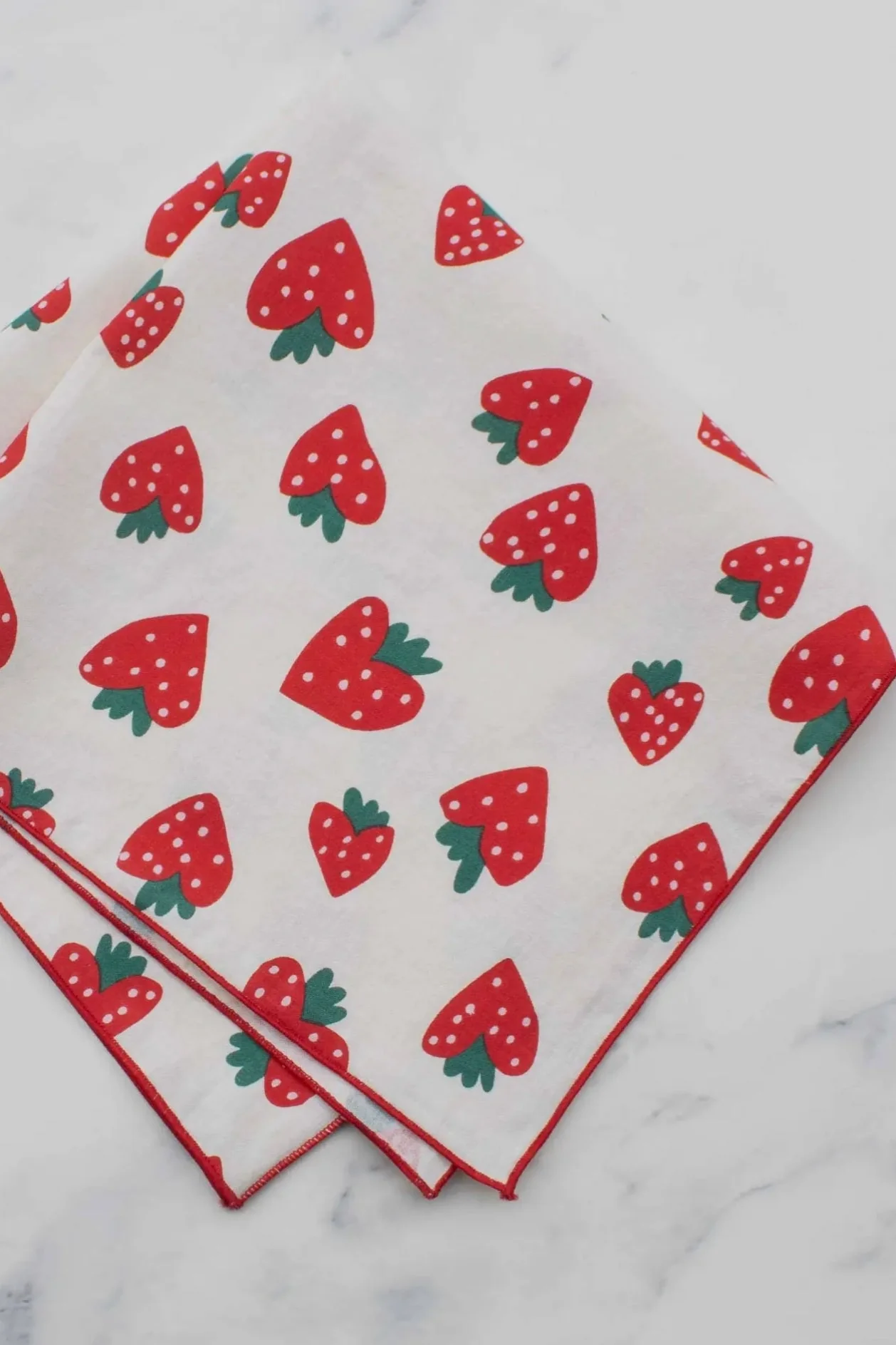Strawberry Heart Scarf - Image 2